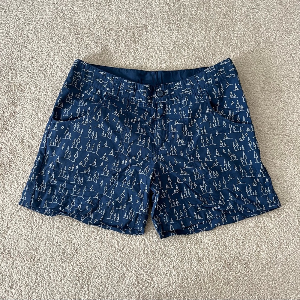 Women’s‎ Blue Tree-Pattered Columbia Shorts